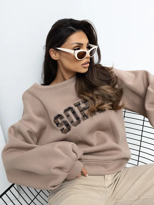 Bluza oversize z bufiastymi rękawami i nadrukiem - widok 2
