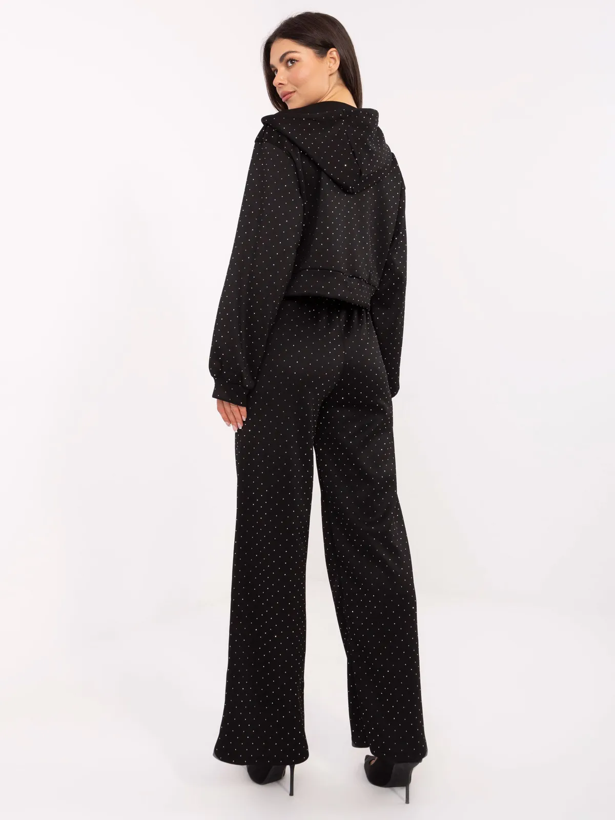 Dwuczęściowy komplet z bluzą crop i spodniami - zdjęcie 1