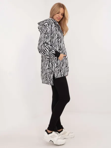 Wygodny casualowy komplet z bluzą oversize i legginsami