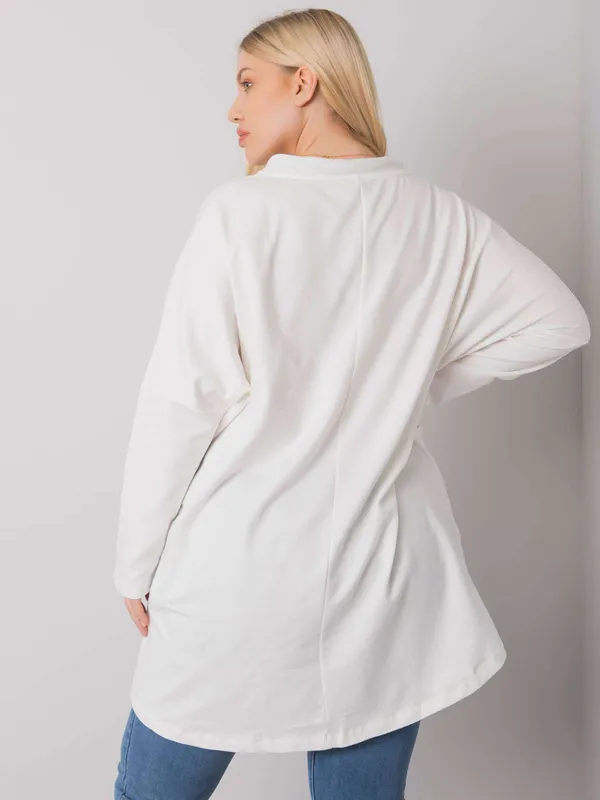 Ecru tunika plus size z kieszeniami - widok 2
