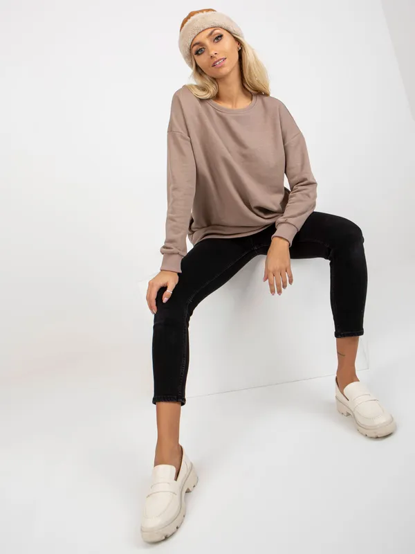 Brudnoróżowa długa bluza basic z okrągłym dekoltem