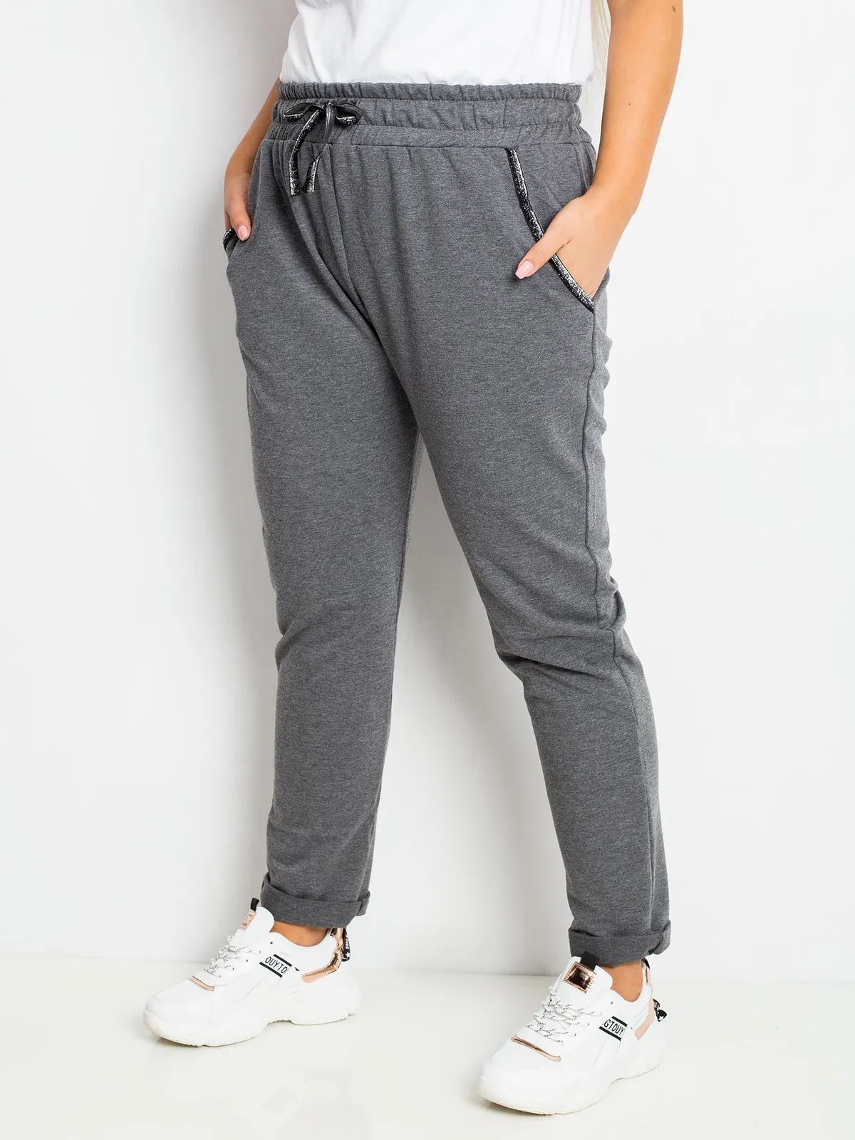 Czerwone bawełniane spodnie plus size - zdjęcie 2