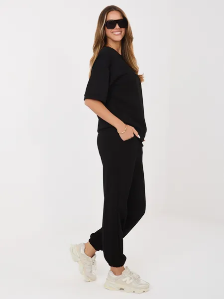 Casualowy komplet oversize ze spodniami wysokim stanem