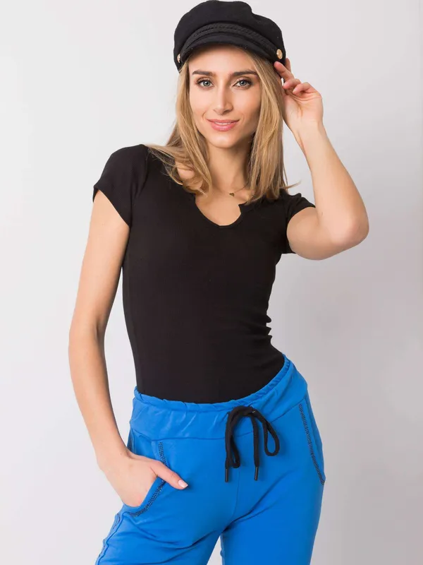 OCH BELLA Beżowy t-shirt prążkowany