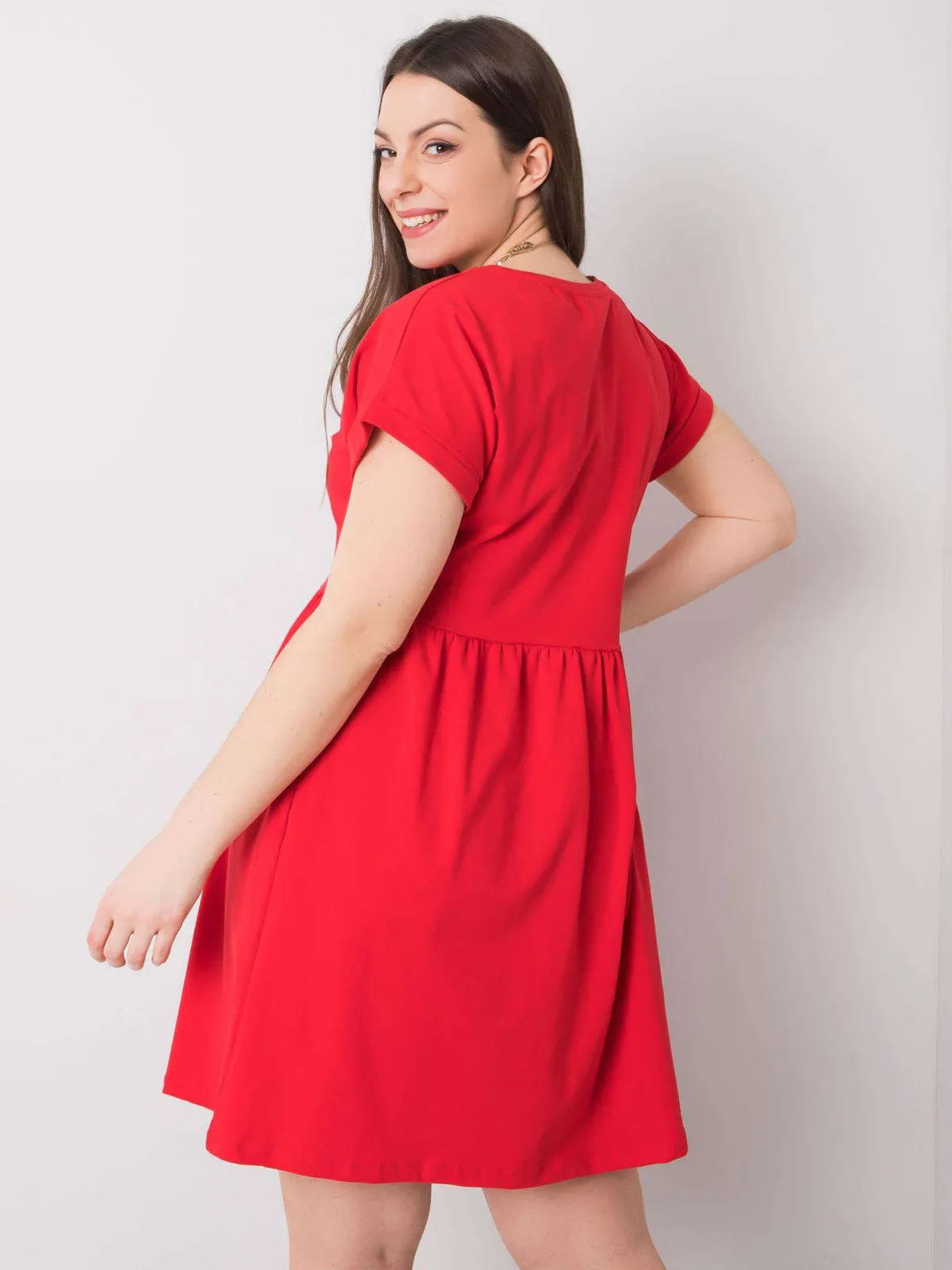 Czarna sukienka plus size z bawełny - zdjęcie 1