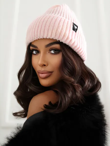 Czapka beanie z naszywką w kształcie serca