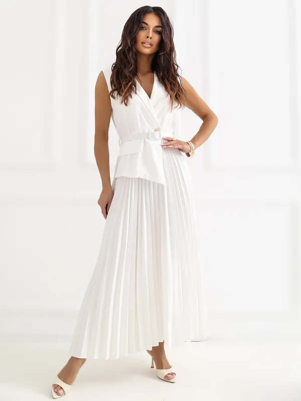 Sukienka wizytowa z plisowanym dołem i paskiem