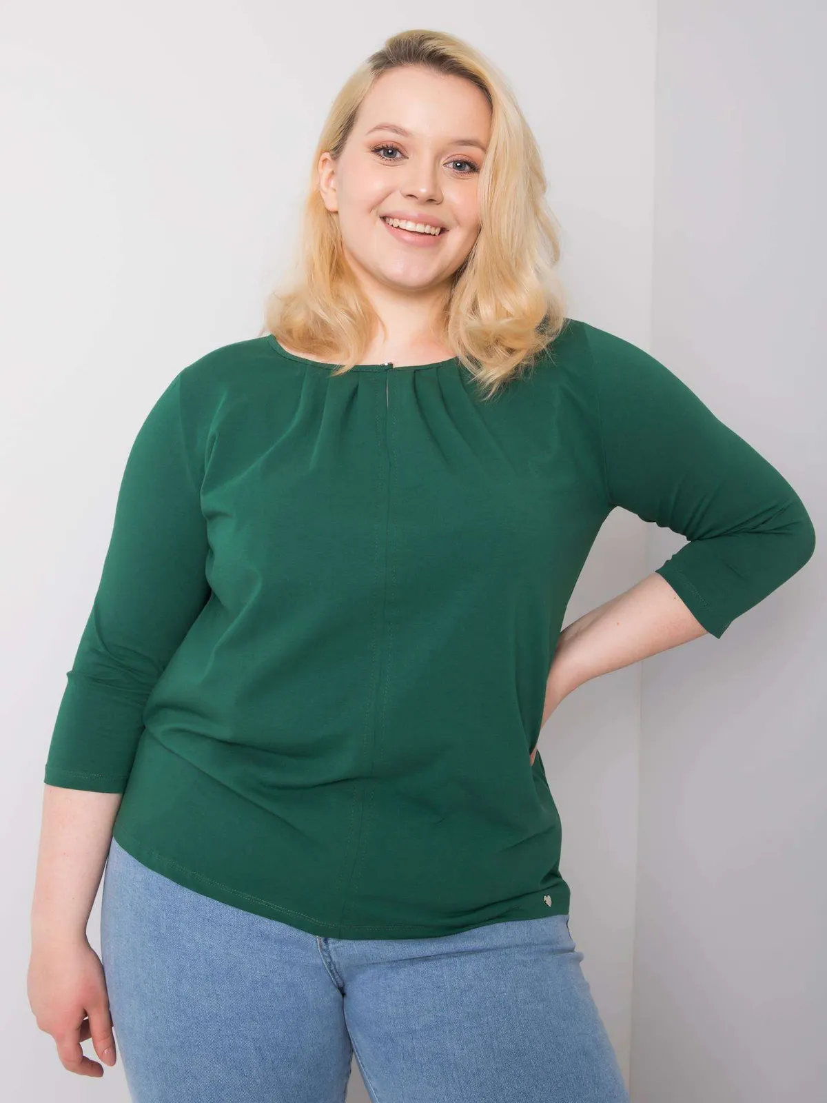 Czarna bluzka plus size bawełniana - zdjęcie 2