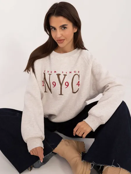 Bluza oversize z haftowanym napisem w klimacie retro