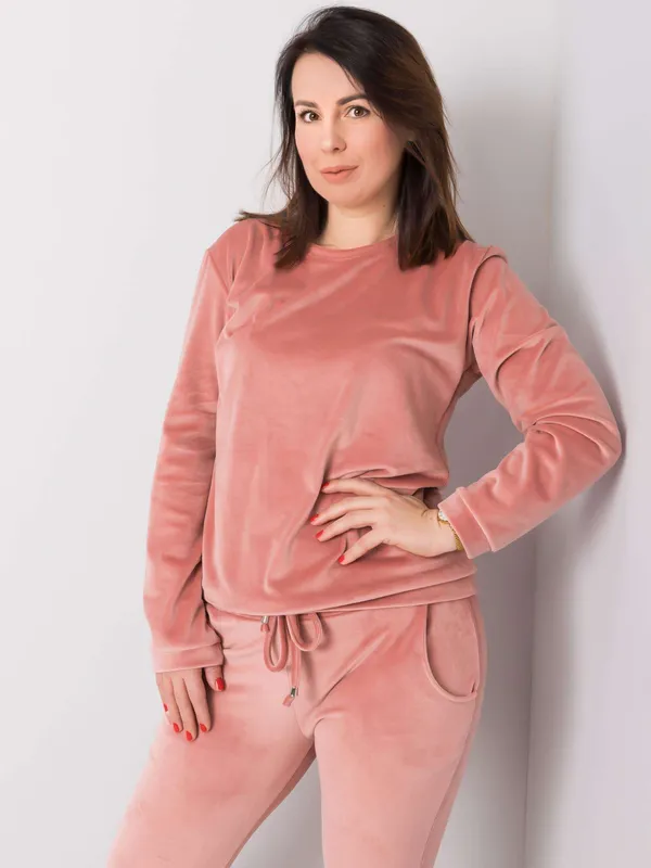 Camelowy komplet welurowy plus size