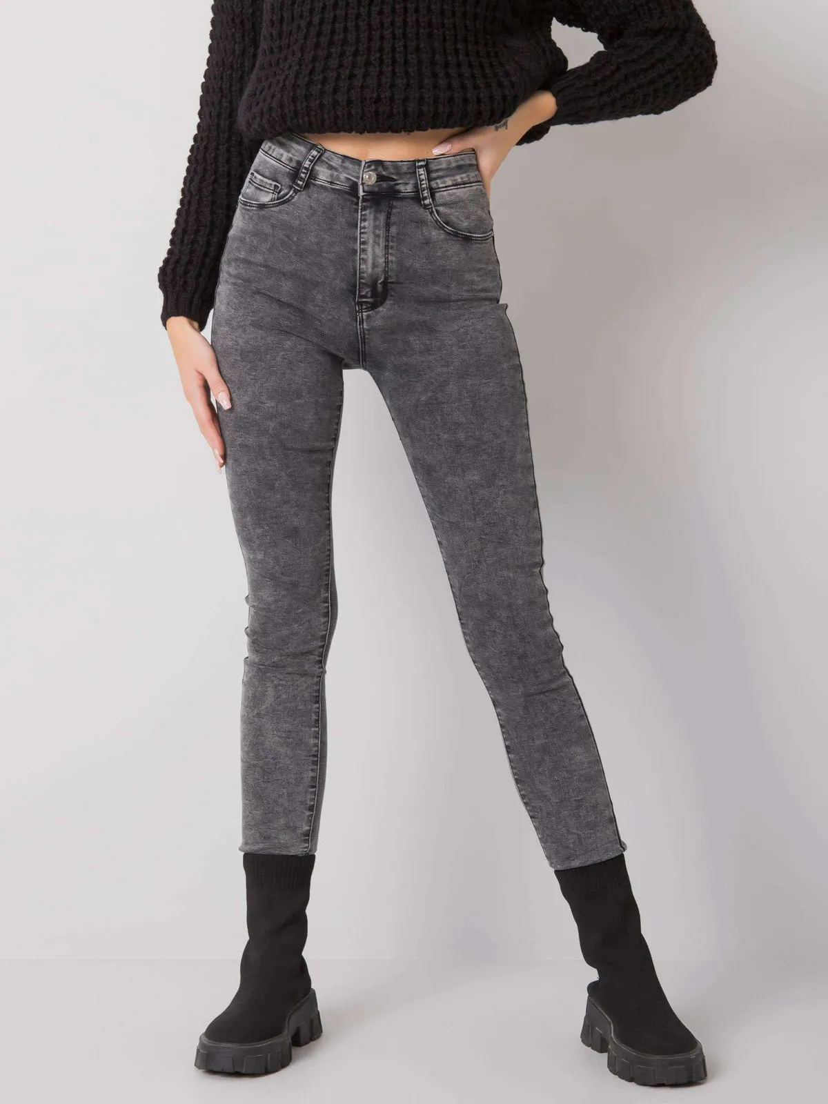 Szare jeansowe rurki high waist - zdjęcie 4