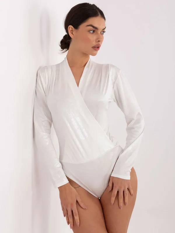 Wizytowe body z kopertowym dekoltem i długim rękawem