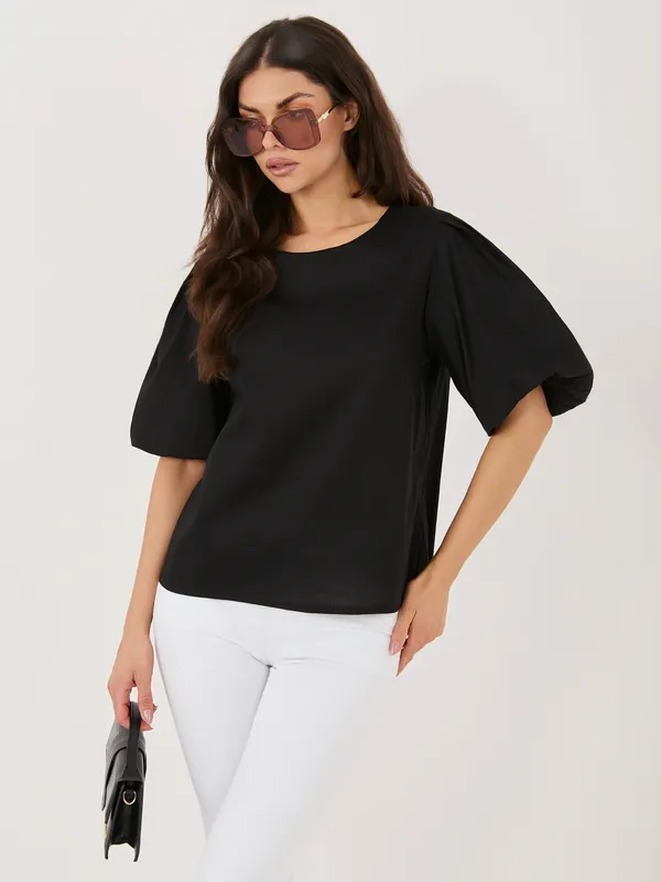 Elegancka bluzka z bufiastymi rękawami i zapięciem - widok 2