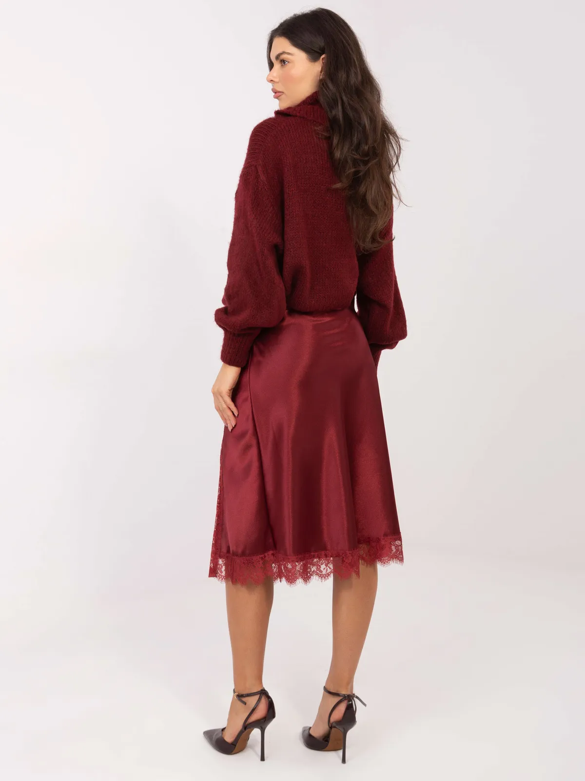 Spódnica midi z koronkowym rozcięciem w stylu glamour - zdjęcie 1