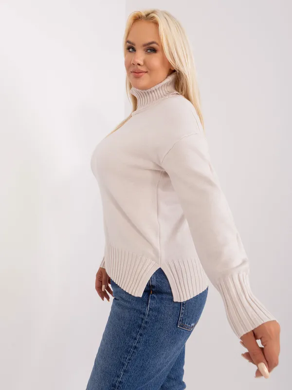 Jasnobeżowy damski sweter plus size z rozcięciami