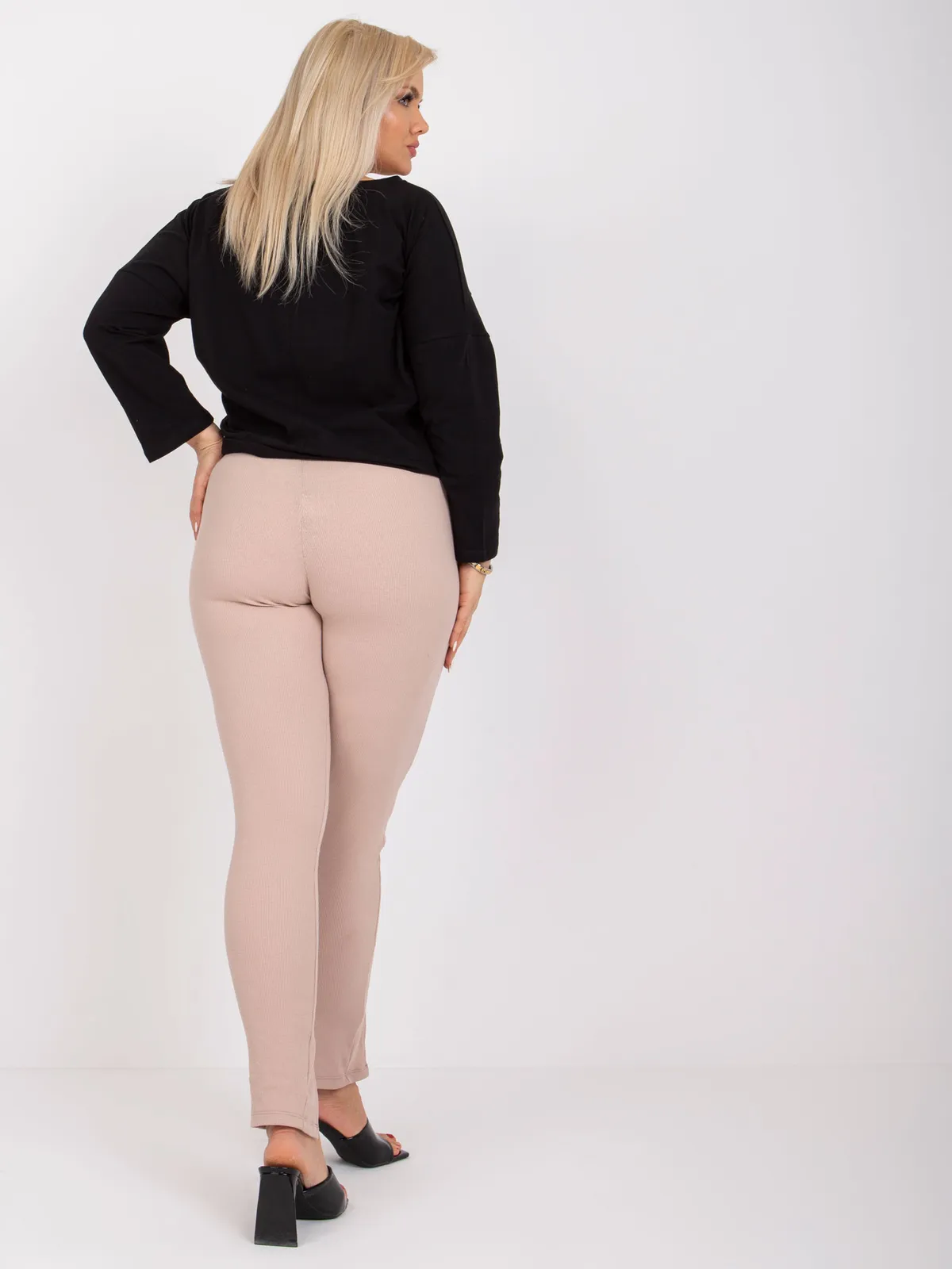 Biała bluzka plus size z bawełny - zdjęcie 8