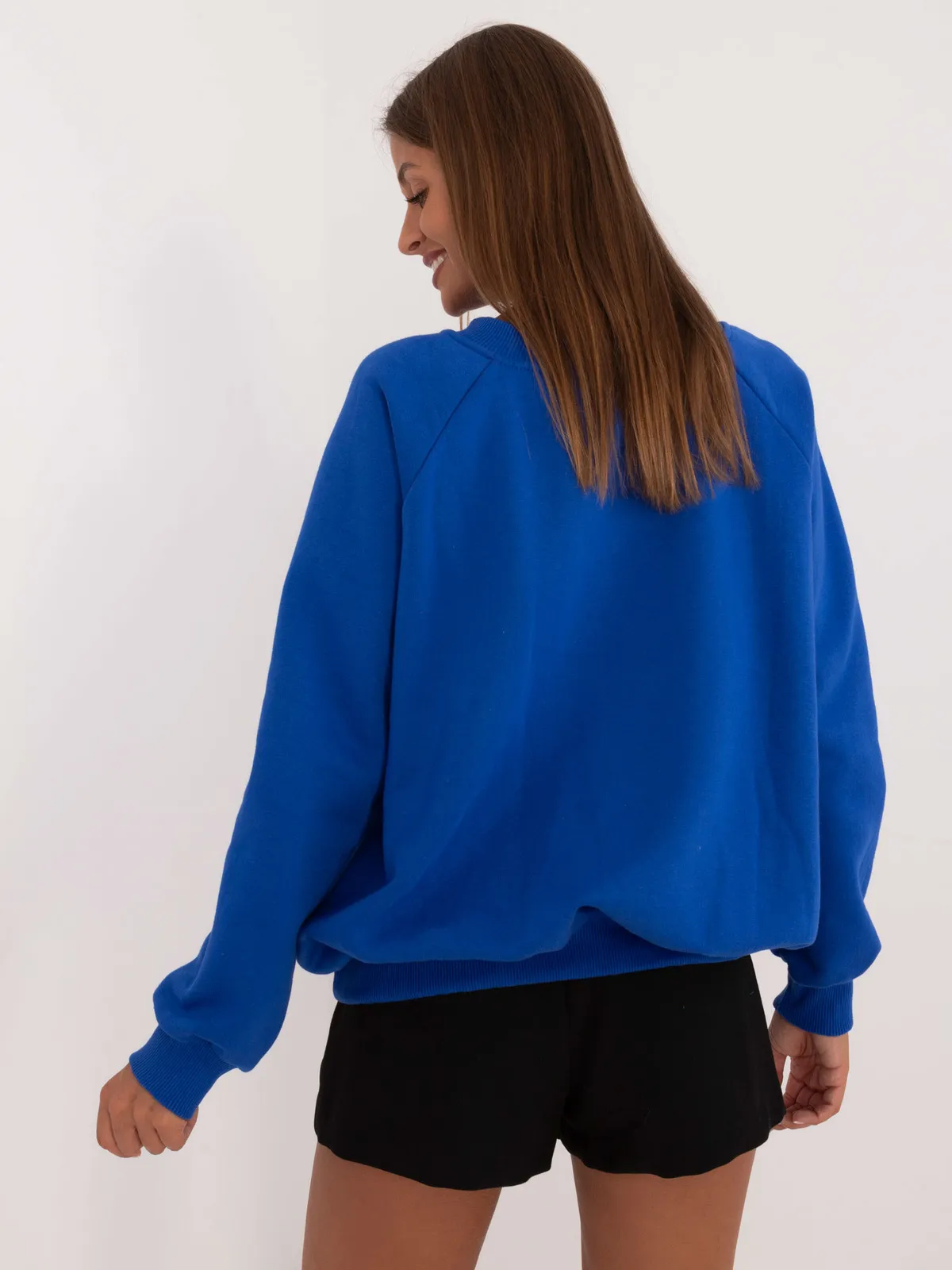 Bluza oversize z haftowanym napisem w klimacie retro - zdjęcie 1