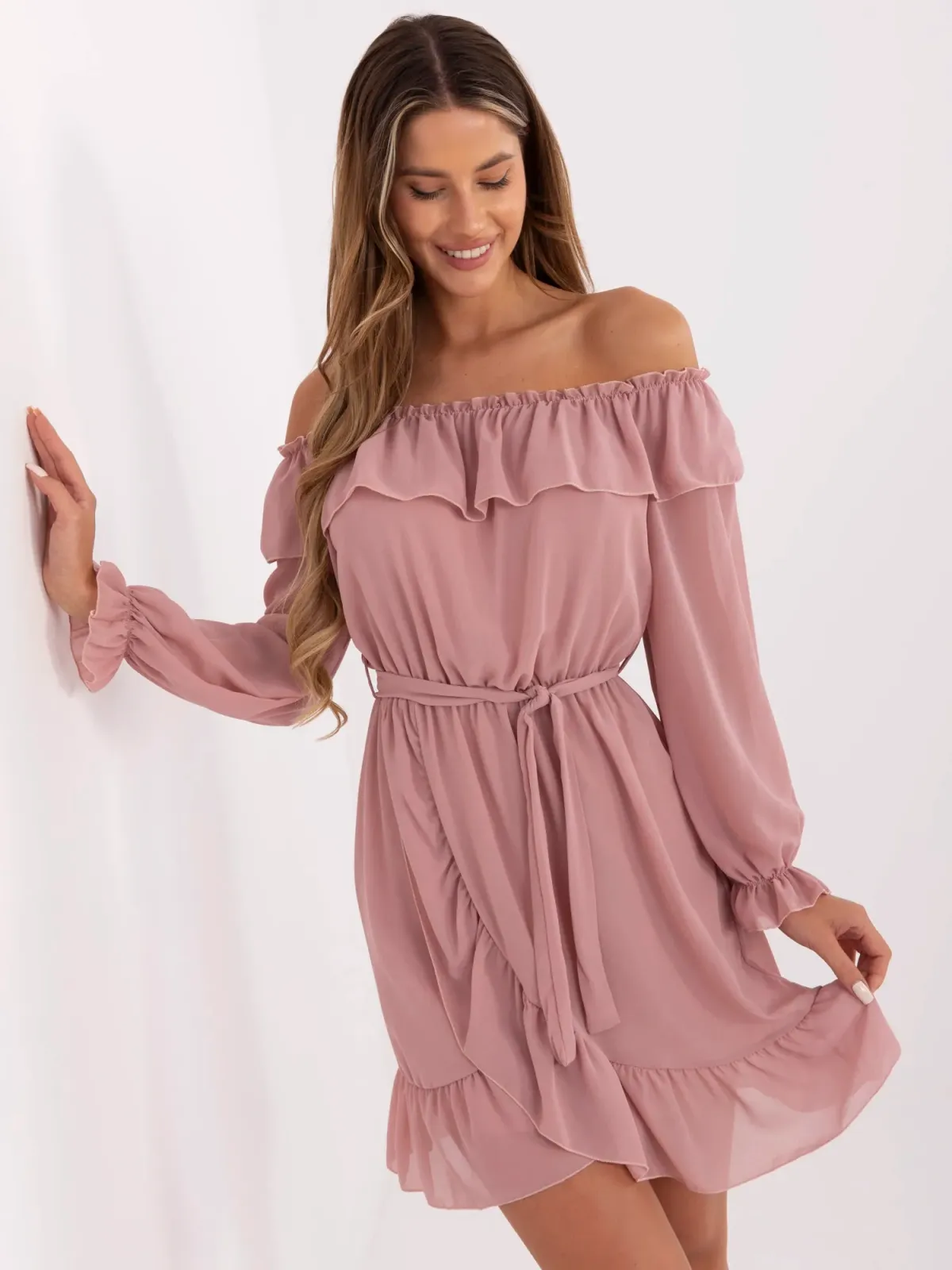 Sukienka hiszpanka z falbanami i wiązaniem w talii - zdjęcie 1