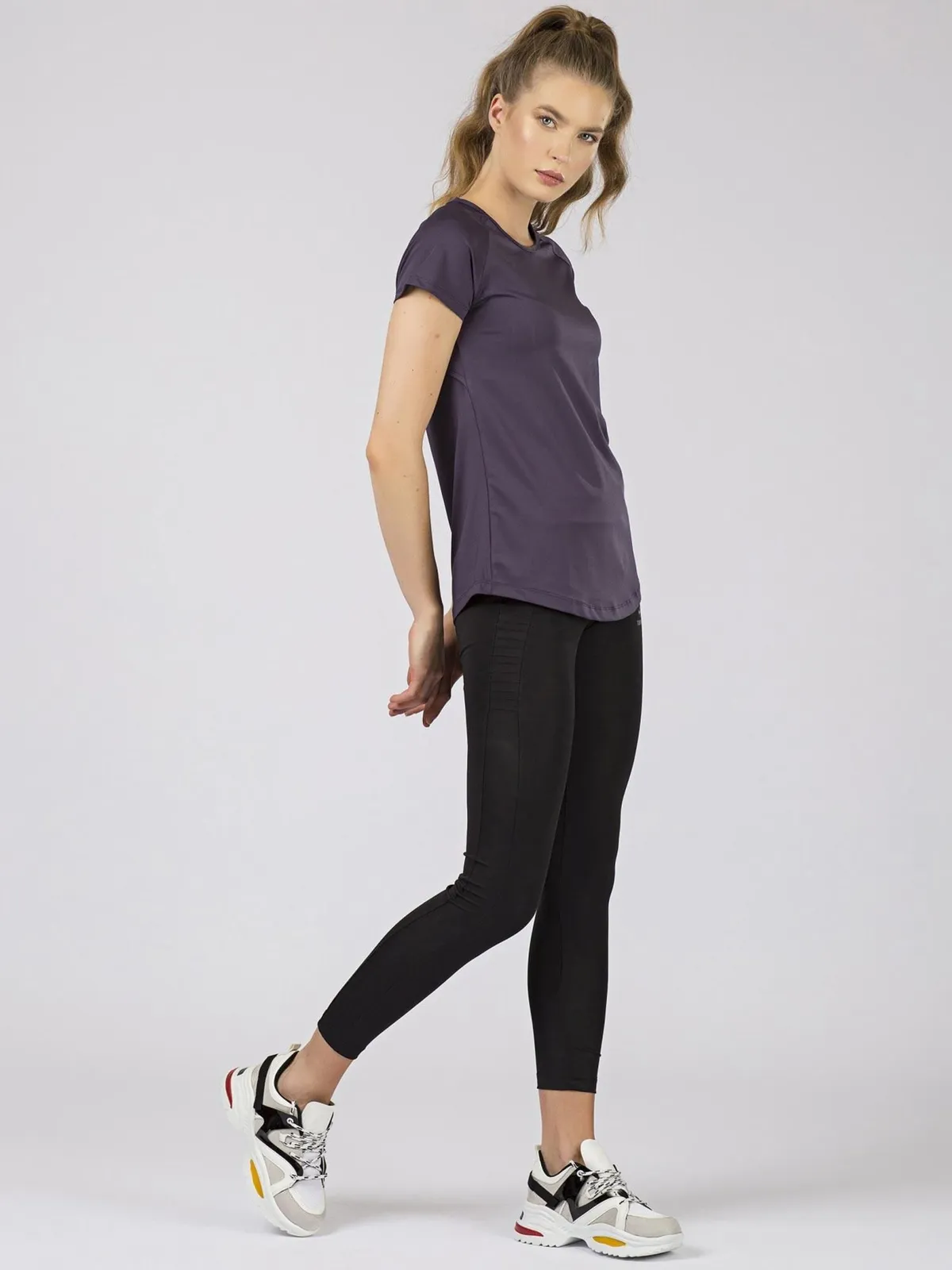 Damski sportowy t-shirt fioletowy TOMMY LIFE - zdjęcie 1