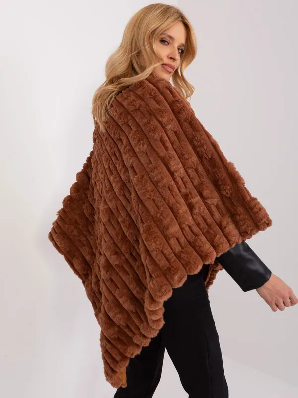 Puszyste poncho oversize w stylu glam - widok 2