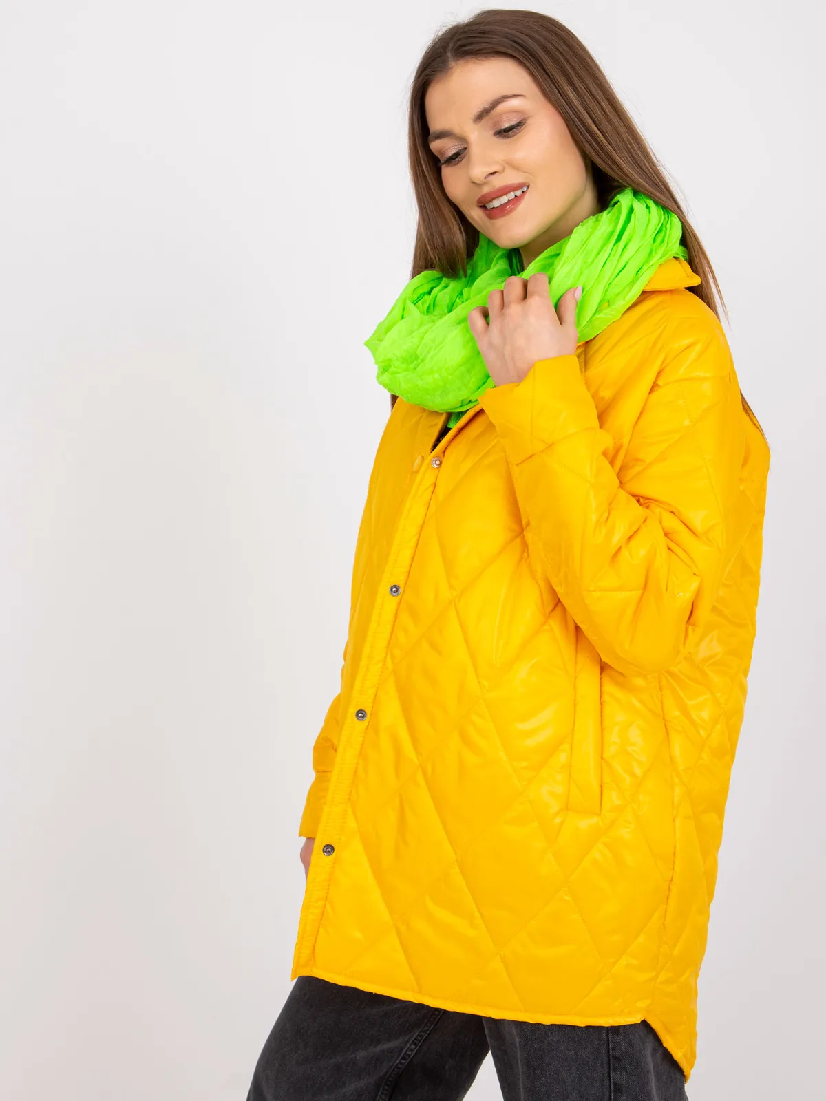 Lekka chusta z efektem gniecenia w stylu casual - zdjęcie 1
