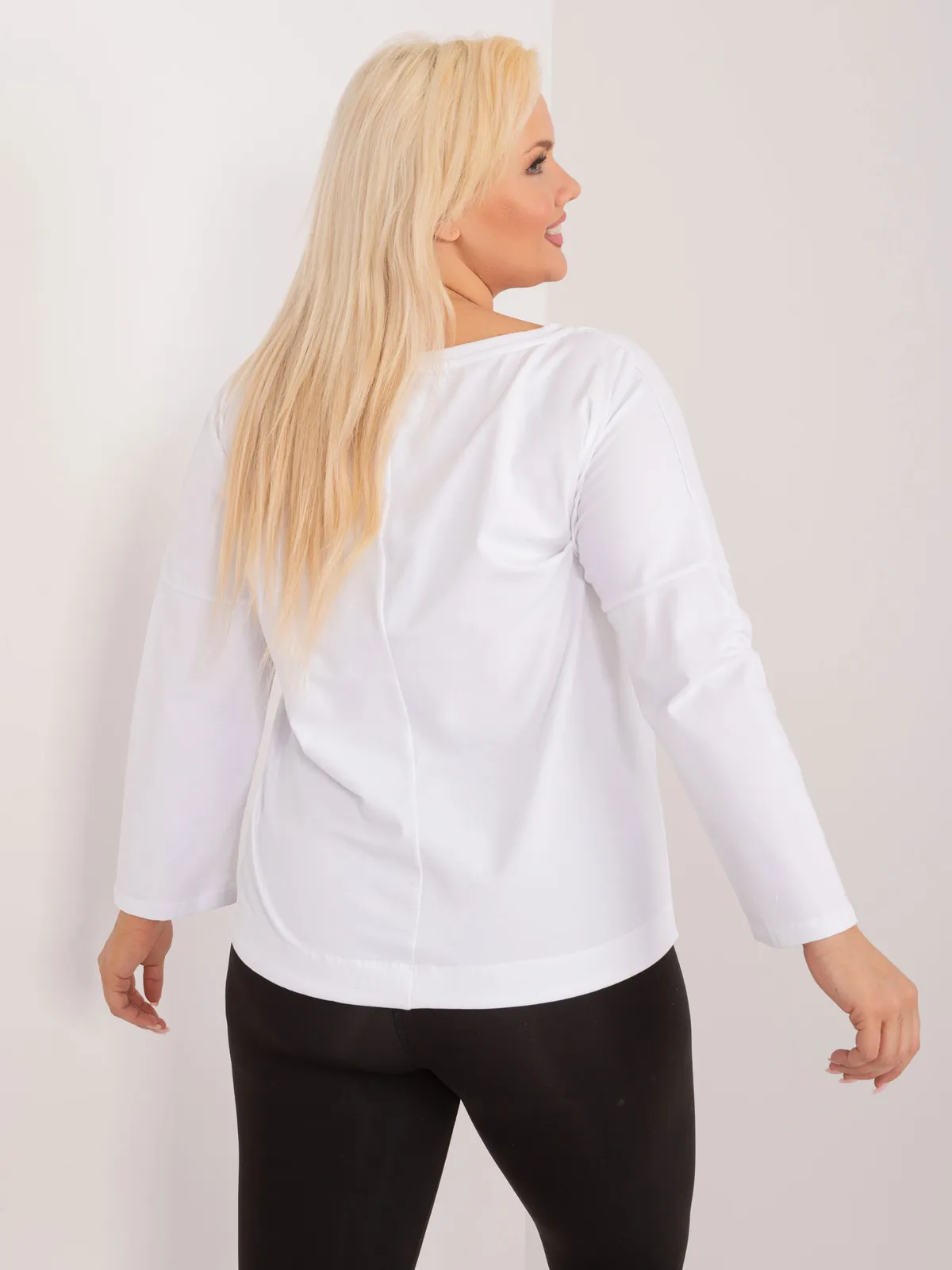Biała bluzka plus size z bawełny - zdjęcie 2