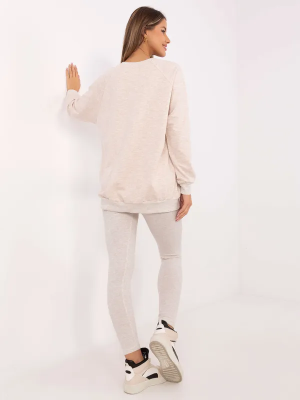 Sportowy komplet z bluzą oversize i legginsami - widok 2