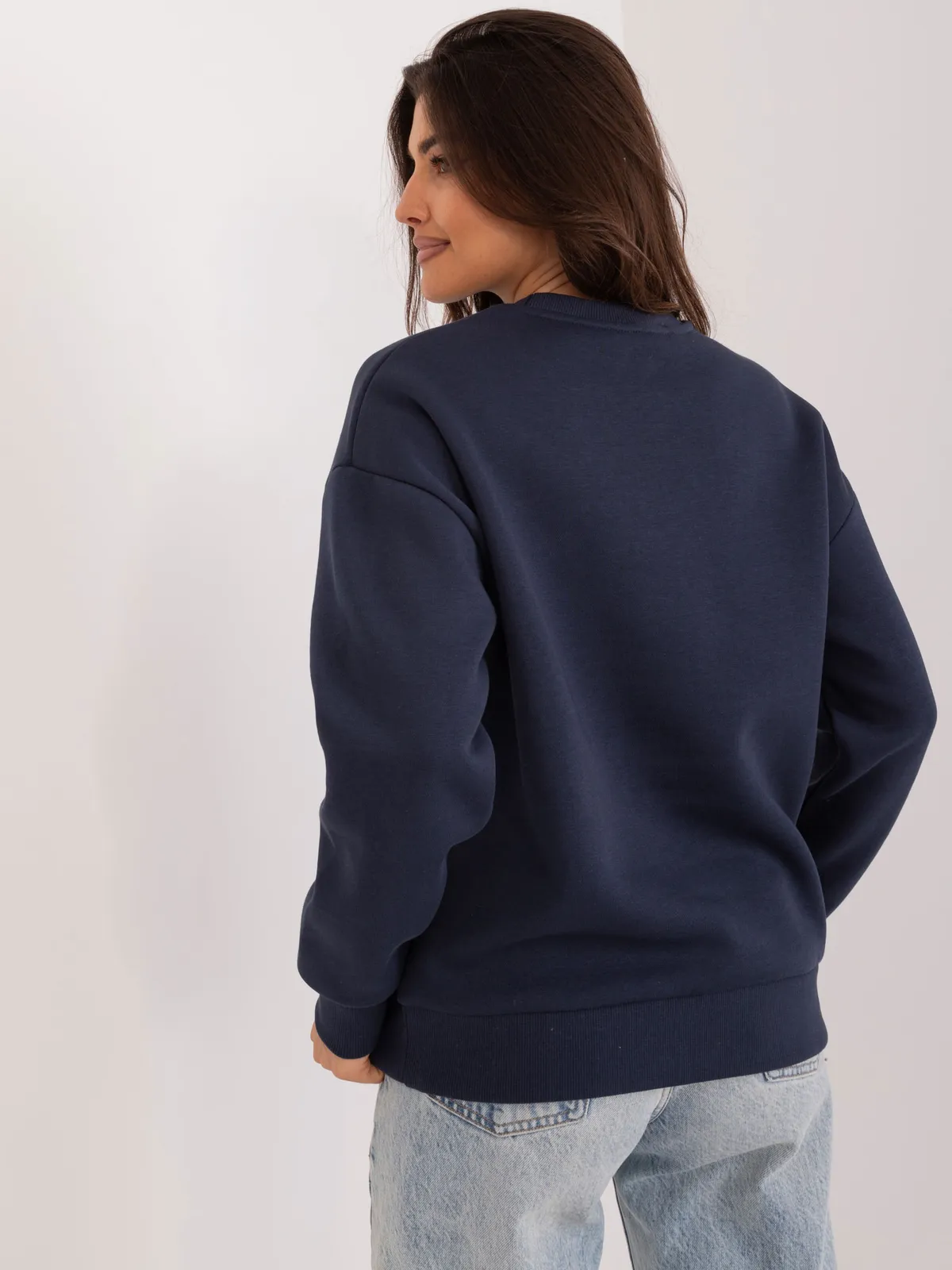 Bluza oversize z napisem w stylu casual - zdjęcie 2
