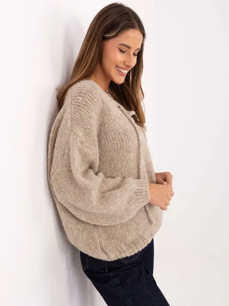 Sweter oversize ze sznurowanym dekoltem w serek