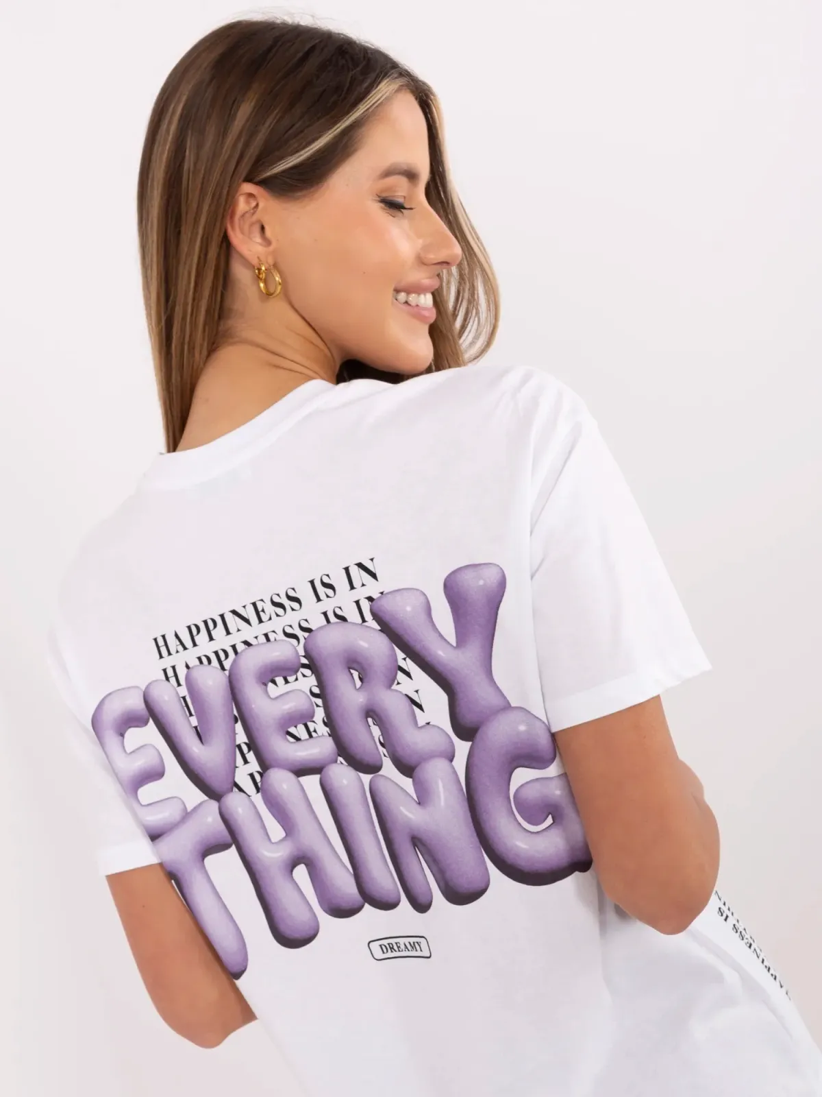 Casualowy T-shirt oversize z ozdobnym nadrukiem na plecach - zdjęcie 1