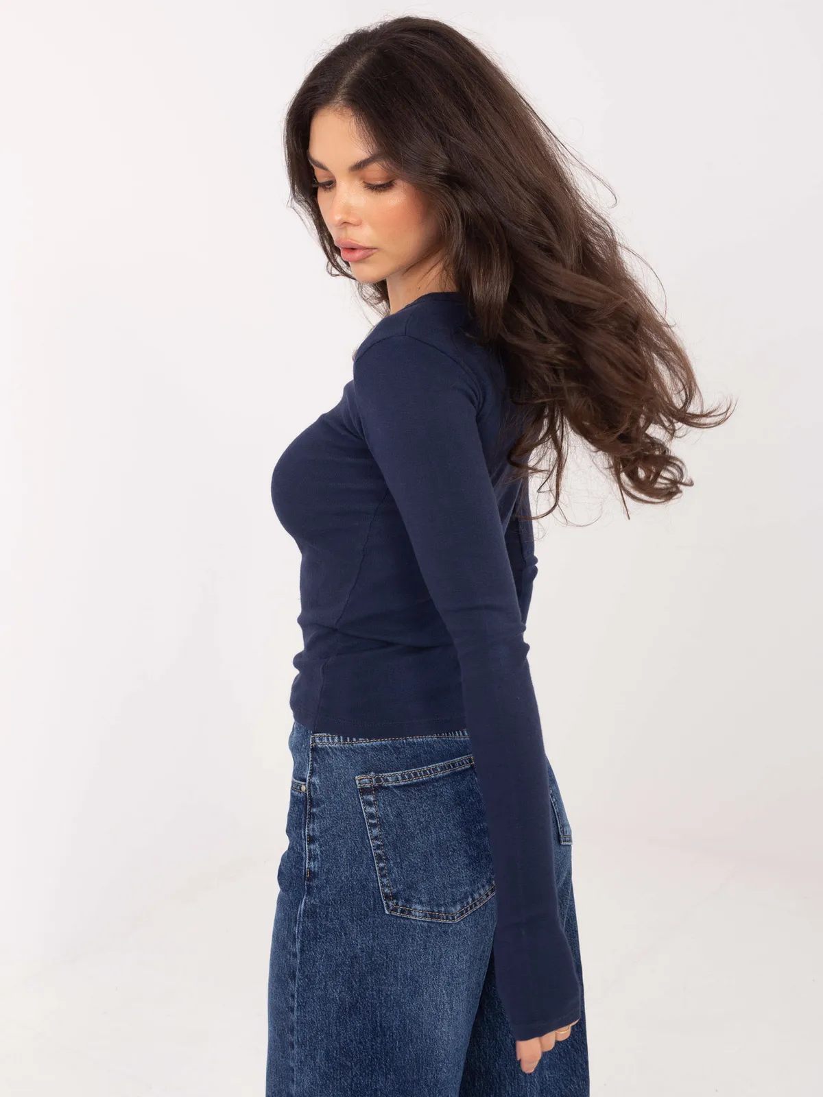 Dopasowana bluzka z długim rękawem o kroju basic - zdjęcie 1