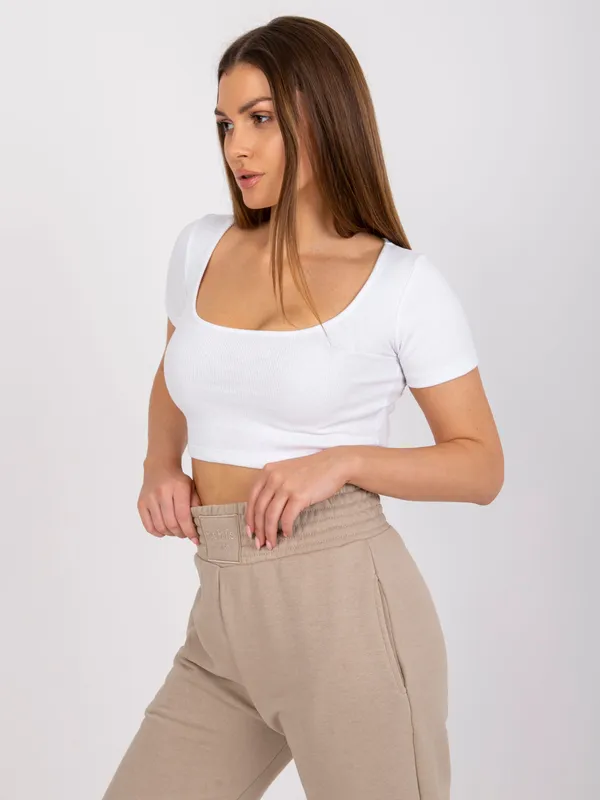 Prążkowany crop top z kwadratowym dekoltem - widok 2