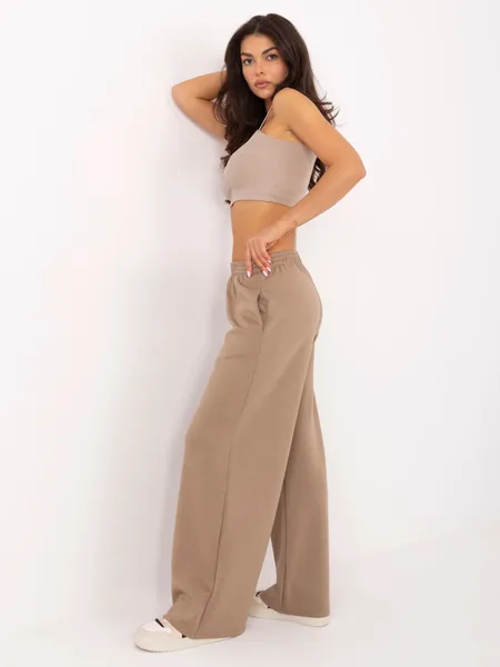 Wygodne spodnie dresowe o kroju wide leg