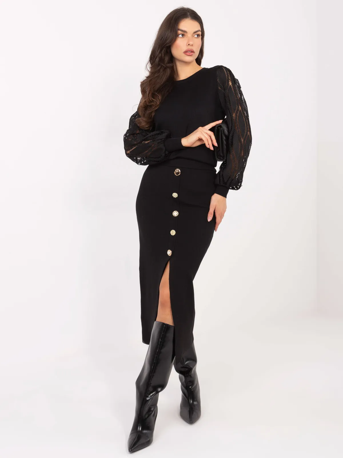 Dzianinowa spódnica midi z ozdobnymi guzikami - zdjęcie 1