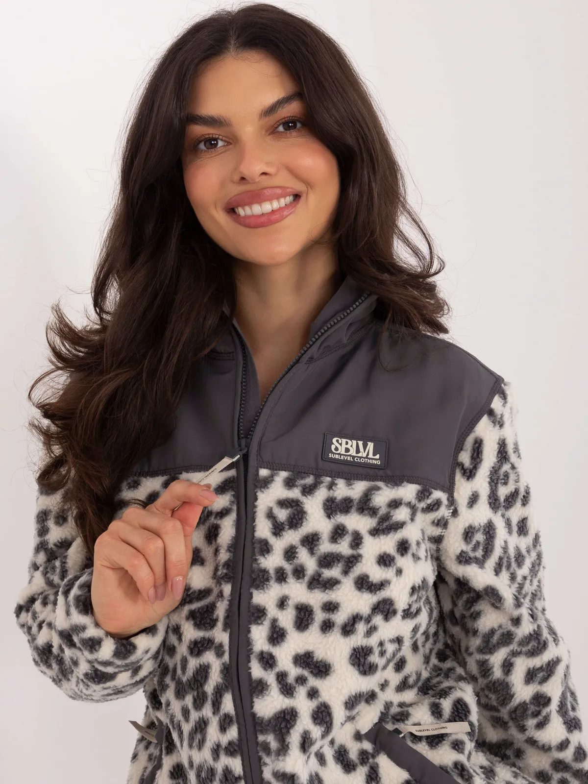 Sportowa bluza rozpinana ze stójką w cętki - zdjęcie 1