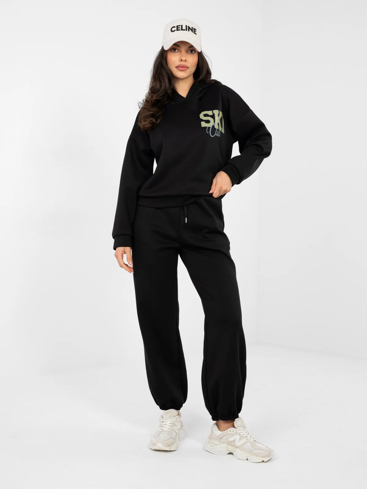 Bluza dresowa z kapturem i nadrukiem oversize - zdjęcie 1