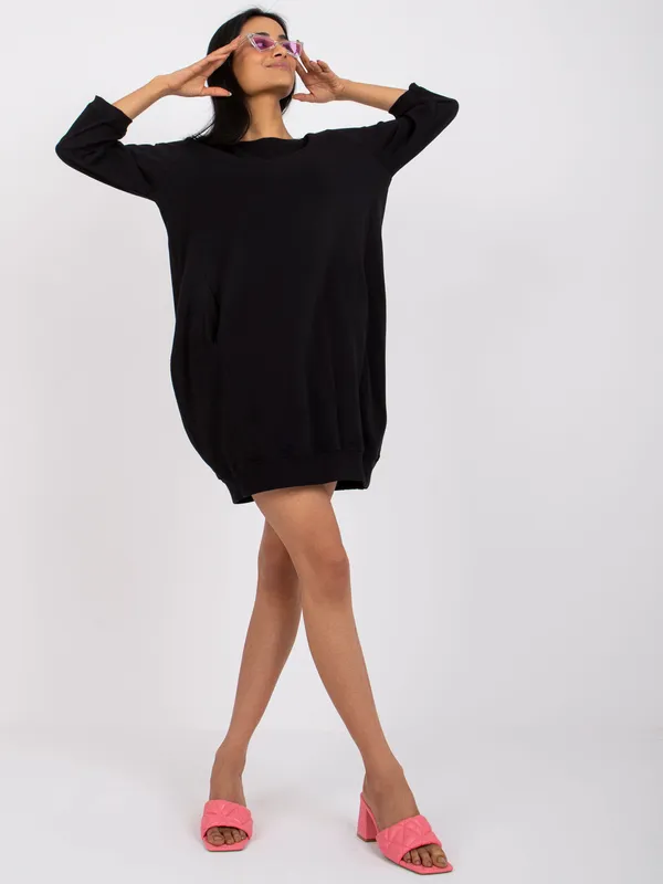 Casualowa sukienka dresowa o kroju oversize - widok 2