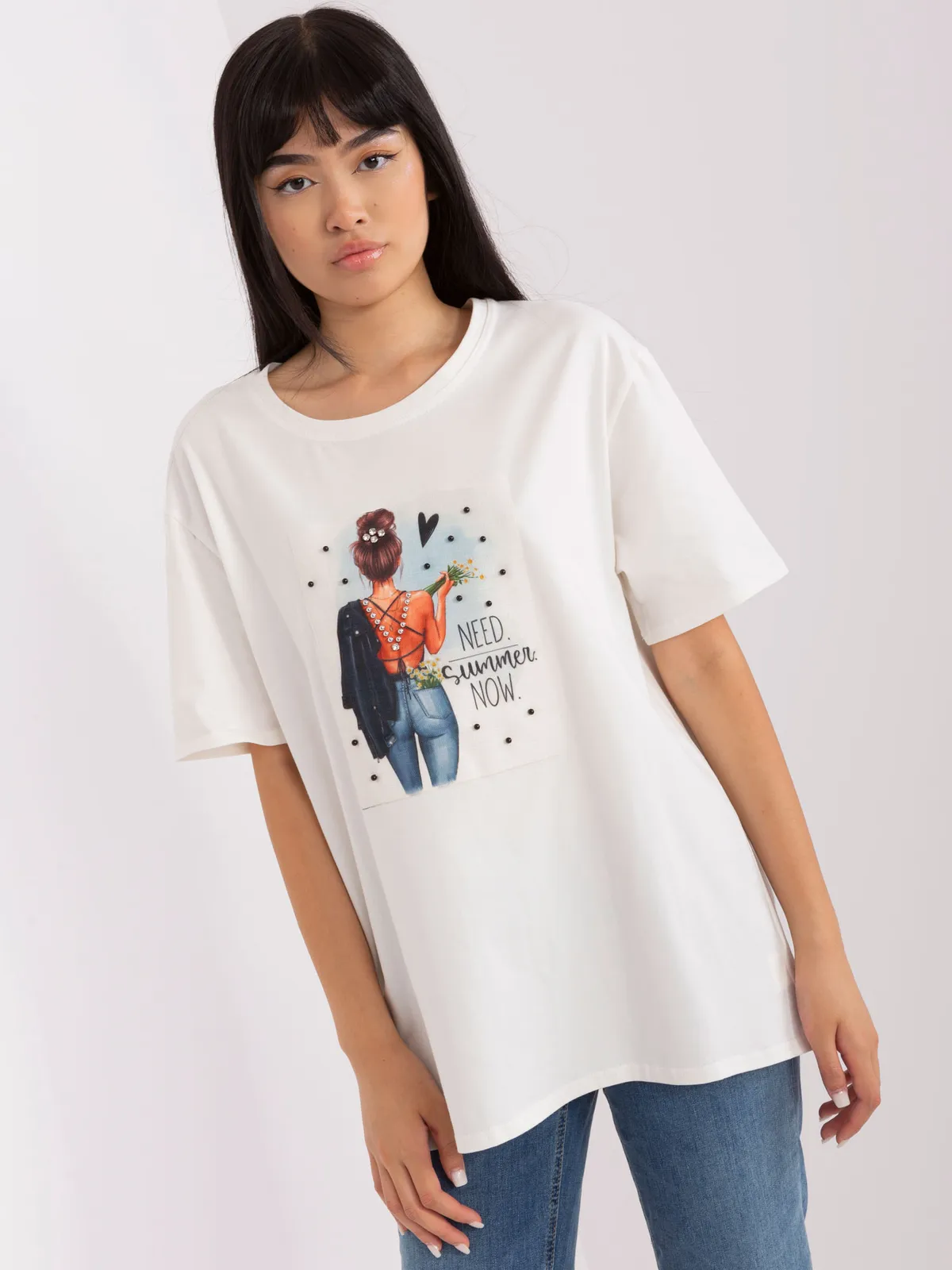 Beżowy t-shirt z nadrukiem i okrągłym dekoltem - zdjęcie 2