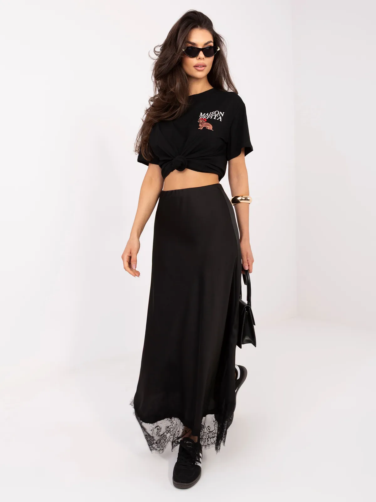 Stylowy T-shirt z modnym nadrukiem pieska - zdjęcie 1