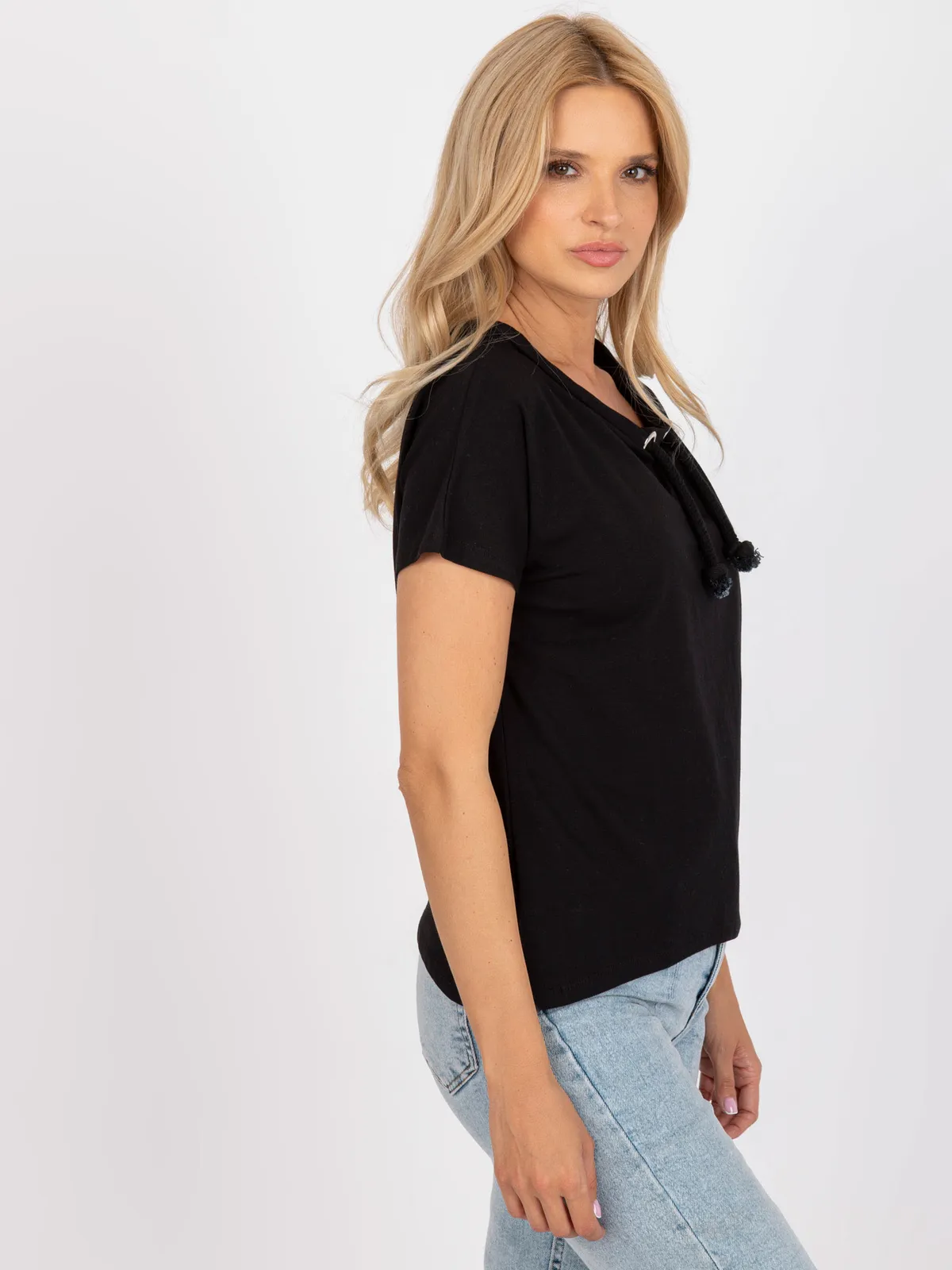 Casualowa bluzka z kapturem i wiązaniem - zdjęcie 1