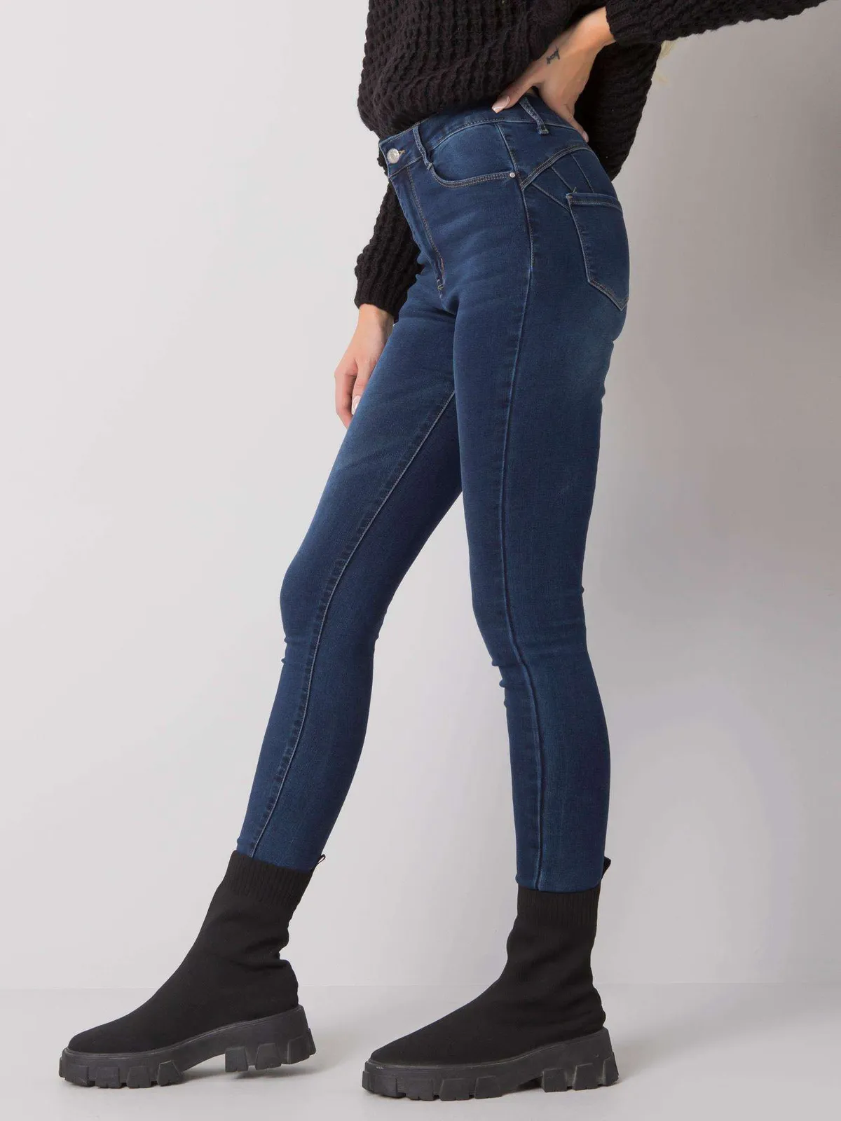 Szare jeansowe rurki high waist - zdjęcie 3