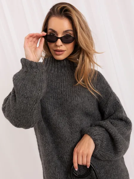Ecru mini sukienka oversize z dzianiny Violetta RUE PARIS