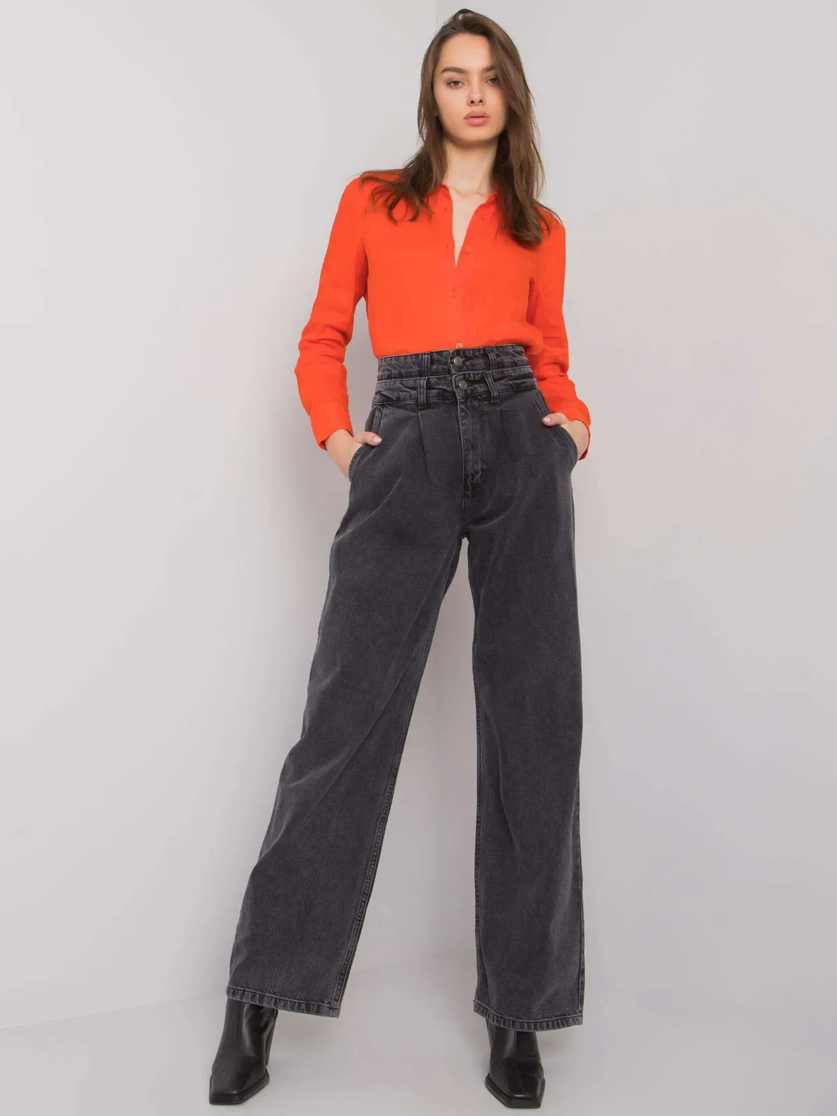 Czarne szerokie jeansy high waist - zdjęcie 4