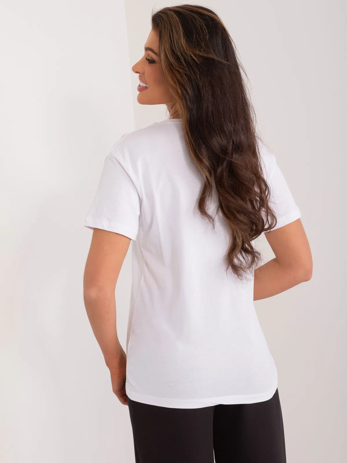 T-shirt casualowy z graficznym motywem pierścionka - zdjęcie 1