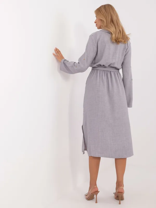 Casualowa sukienka koszulowa midi z wiązaniem w talii