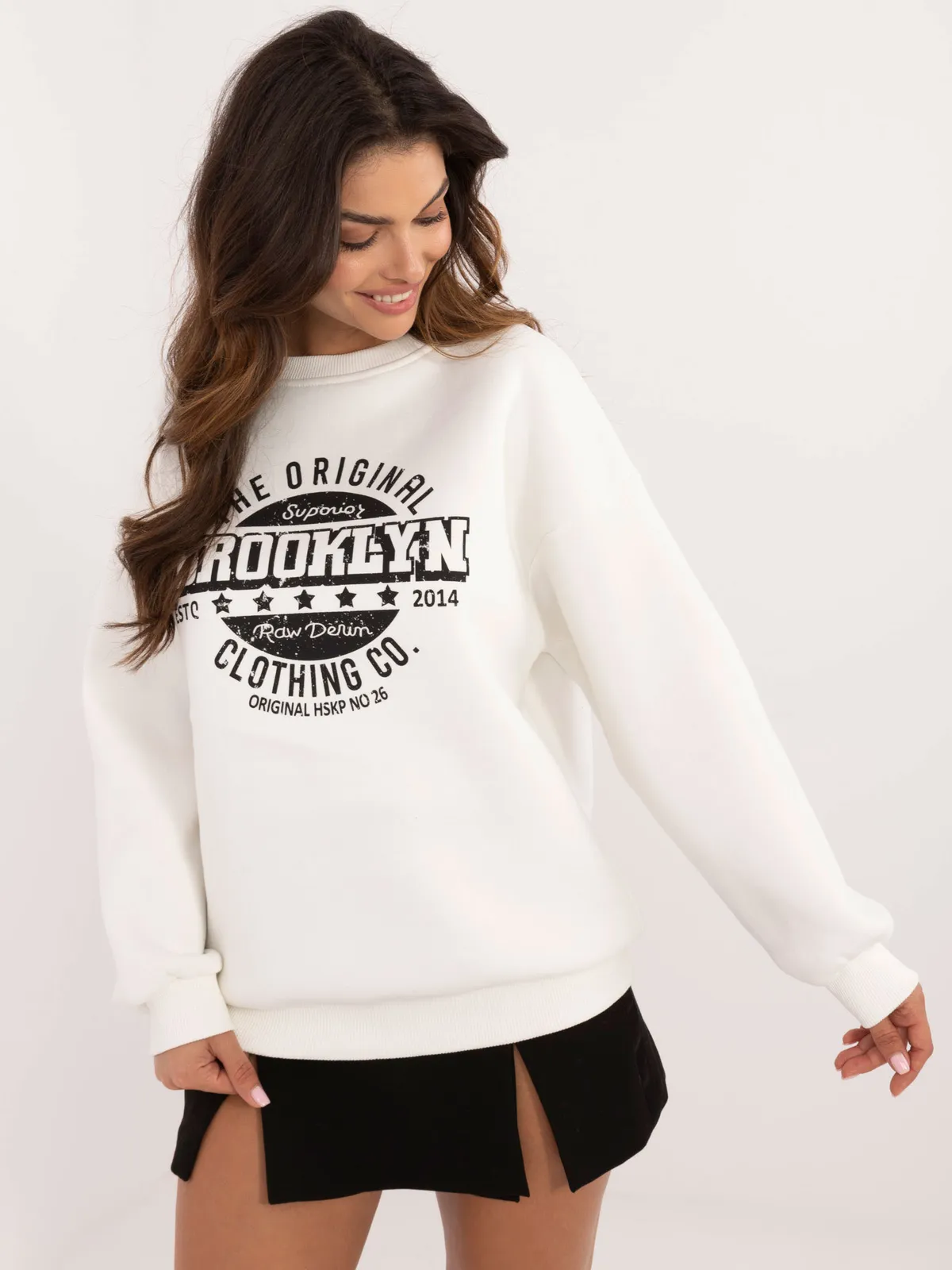 Bluza oversize z wyrazistym nadrukiem w stylu retro - zdjęcie 1