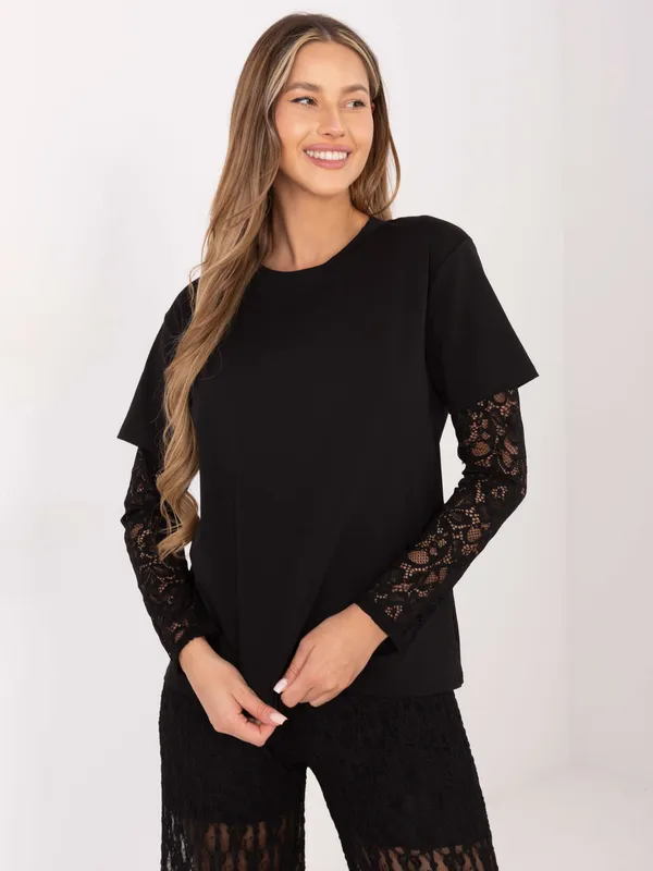 Bluzka z koronkowymi rękawami w stylu casual
