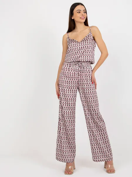 Beżowo-różowy trzyczęściowy komplet elegancki z topem