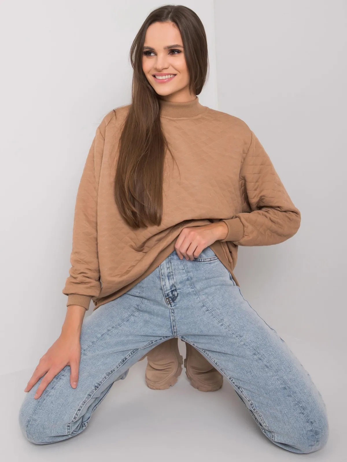 Pikowana bluza oversize o kroju casualowym - zdjęcie 1