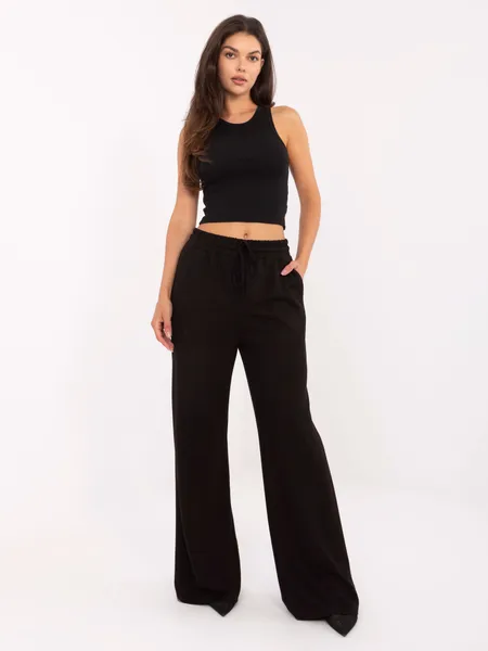 Wygodne spodnie dresowe o kroju wide leg